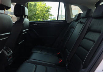 Подержанный автомобиль Volkswagen Tiguan 2019 года (8 фото)