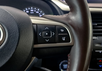 Подержанный автомобиль Lexus RX 2019 года (26 фото)