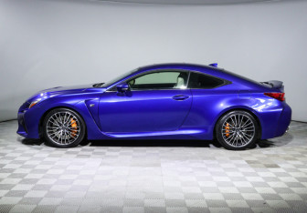 Подержанный автомобиль Lexus RC F 2016 года (8 фото)