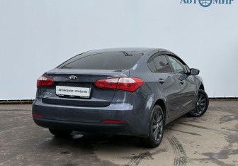 Подержанный автомобиль Kia Cerato Sedan 2014 года (5 фото)