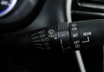 Подержанный автомобиль Suzuki SX4 Hatchback 2018 года (17 фото)