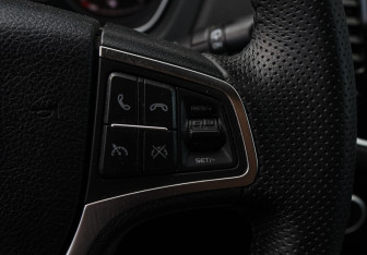Подержанный автомобиль Geely Emgrand X7 2019 года (16 фото)