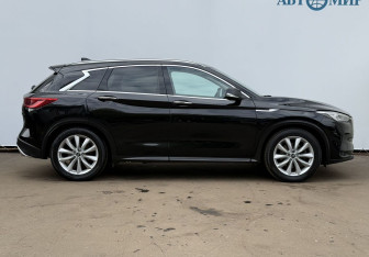Подержанный автомобиль Infiniti QX50 2018 года (4 фото)