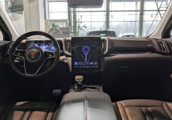 Новый Hongqi HS3 2025 (10 фото)