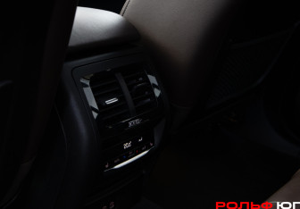 Подержанный автомобиль BMW X3 2021 года (22 фото)