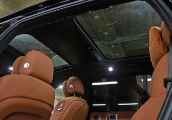 Подержанный автомобиль LiXiang L9 2023 года (25 фото)