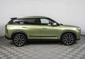 Подержанный автомобиль Jaecoo J7 2024 года (4 фото)