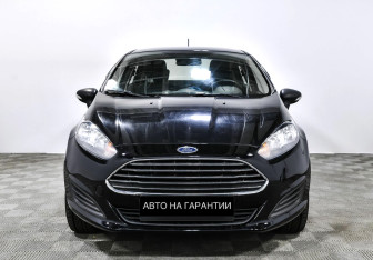 Подержанный автомобиль Ford Fiesta Sedan 2018 года (2 фото)