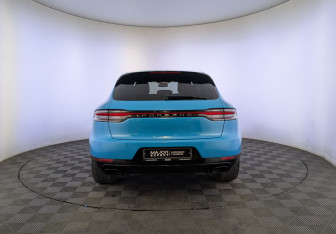 Подержанный автомобиль Porsche Macan 2021 года (6 фото)