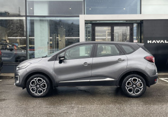 Подержанный автомобиль Renault Kaptur 2021 года (8 фото)