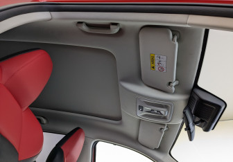 Подержанный автомобиль Changan UNI-S 2024 года (23 фото)