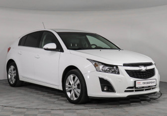 Подержанный автомобиль Chevrolet Cruze Hatchback 2013 года (3 фото)