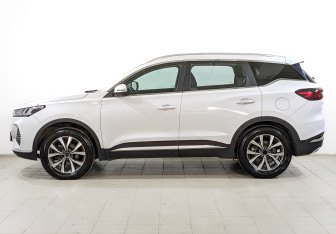 Подержанный автомобиль Chery Tiggo 7 Pro 2022 года (8 фото)
