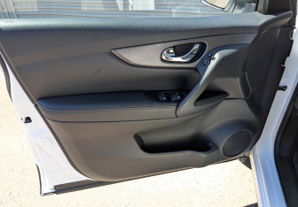 Подержанный автомобиль Nissan Qashqai 2021 года (10 фото)