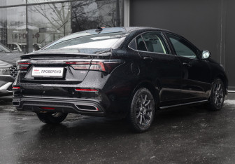 Подержанный автомобиль Omoda S5 2024 года (4 фото)