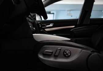 Подержанный автомобиль Audi A6 Sedan 2010 года (24 фото)