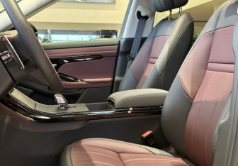 Новый Land Rover Range Rover Evoque 2025 (8 фото)