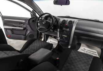 Подержанный автомобиль Great Wall Hover H3 2012 года (6 фото)