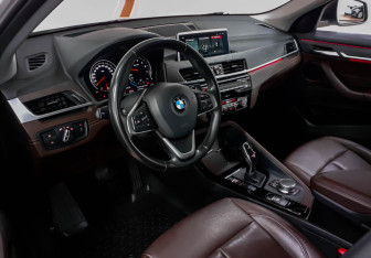 Подержанный автомобиль BMW X2 2019 года (7 фото)