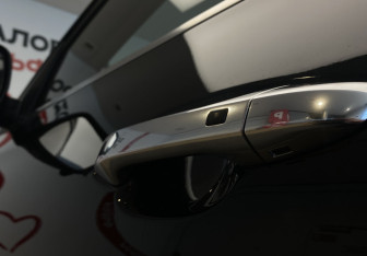 Подержанный автомобиль Kia Seltos 2023 года (13 фото)