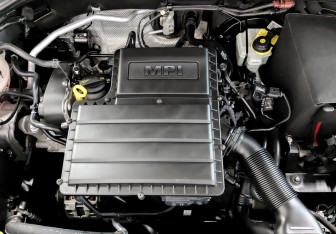 Подержанный автомобиль Skoda Yeti 2017 года (9 фото)