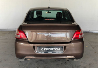 Подержанный автомобиль Peugeot 301 2013 года (6 фото)