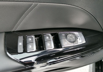 Подержанный автомобиль Kia K5 2024 года (14 фото)