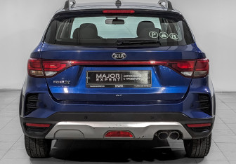 Подержанный автомобиль Kia Rio Hatchback 2021 года (6 фото)