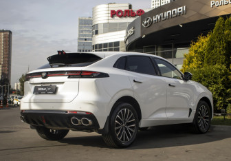 Подержанный автомобиль Changan UNI-K 2023 года (5 фото)