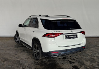Подержанный автомобиль Mercedes-Benz GLE 2020 года (6 фото)
