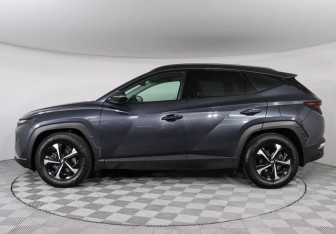 Подержанный автомобиль Hyundai Tucson 2023 года (8 фото)