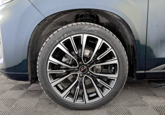 Подержанный автомобиль Exeed VX 2022 года (18 фото)