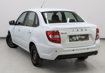 Подержанный автомобиль LADA (ВАЗ) Granta Sedan 2022 года (7 фото)
