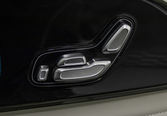 Подержанный автомобиль Exeed RX 2023 года (21 фото)