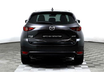 Подержанный автомобиль Mazda CX-5 2019 года (6 фото)