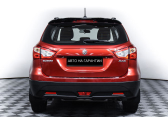 Подержанный автомобиль Suzuki SX4 Hatchback 2019 года (6 фото)