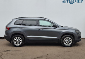 Подержанный автомобиль Skoda Karoq 2021 года (4 фото)