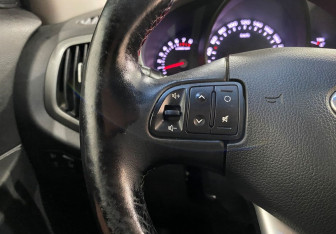 Подержанный автомобиль Kia Sportage 2015 года (13 фото)