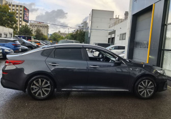 Подержанный автомобиль Kia Optima Sedan 2019 года (4 фото)