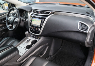 Подержанный автомобиль Nissan Murano Suv 2019 года (7 фото)