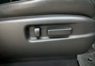 Подержанный автомобиль Honda Pilot 2012 года (23 фото)