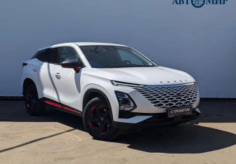 Подержанный автомобиль Omoda C5 2023 года (3 фото)