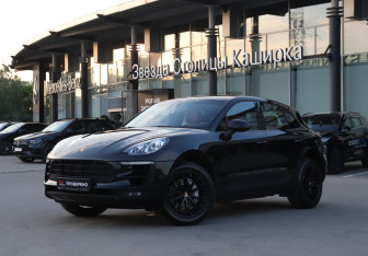Подержанный автомобиль Porsche Macan 2015 года (22 фото)