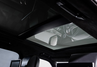 Подержанный автомобиль Land Rover Range Rover 2015 года (18 фото)