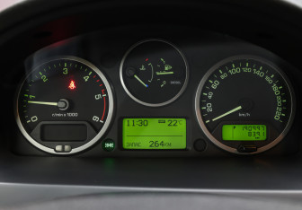 Подержанный автомобиль Land Rover Freelander 2011 года (13 фото)