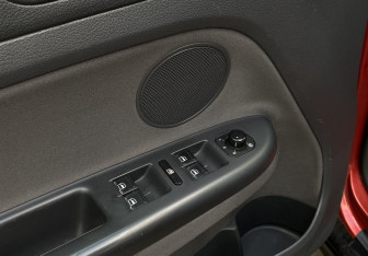 Подержанный автомобиль Volkswagen Golf Plus 2008 года (16 фото)