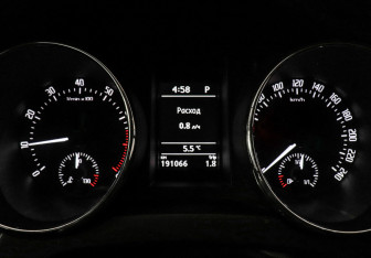 Подержанный автомобиль Skoda Yeti 2012 года (7 фото)