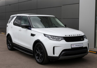 Подержанный автомобиль Land Rover Discovery 2018 года (3 фото)