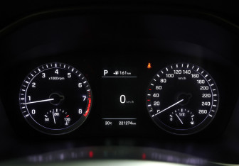 Подержанный автомобиль Hyundai Sonata 2017 года (13 фото)