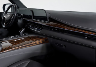 Подержанный автомобиль Cadillac Escalade Suv 2021 года (9 фото)